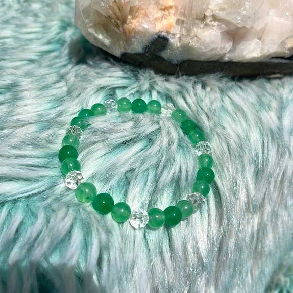 Handmade Green Aventurine Stretch Cord Bracelet. - Picture 4 of 4